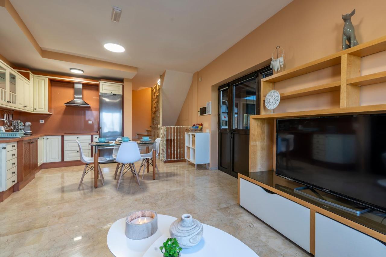 Bellavista Aeropuerto Villa Aguatona Bagian luar foto